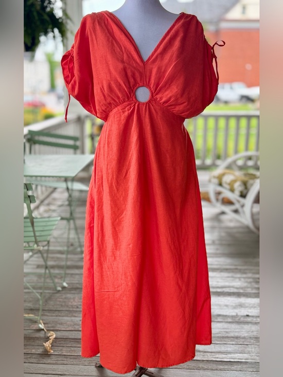 Sincerly Jules Dresses & Skirts - Sincerely Jules Coral‑Red Linen Maxi Dress w/ Center Cutout – Sz M